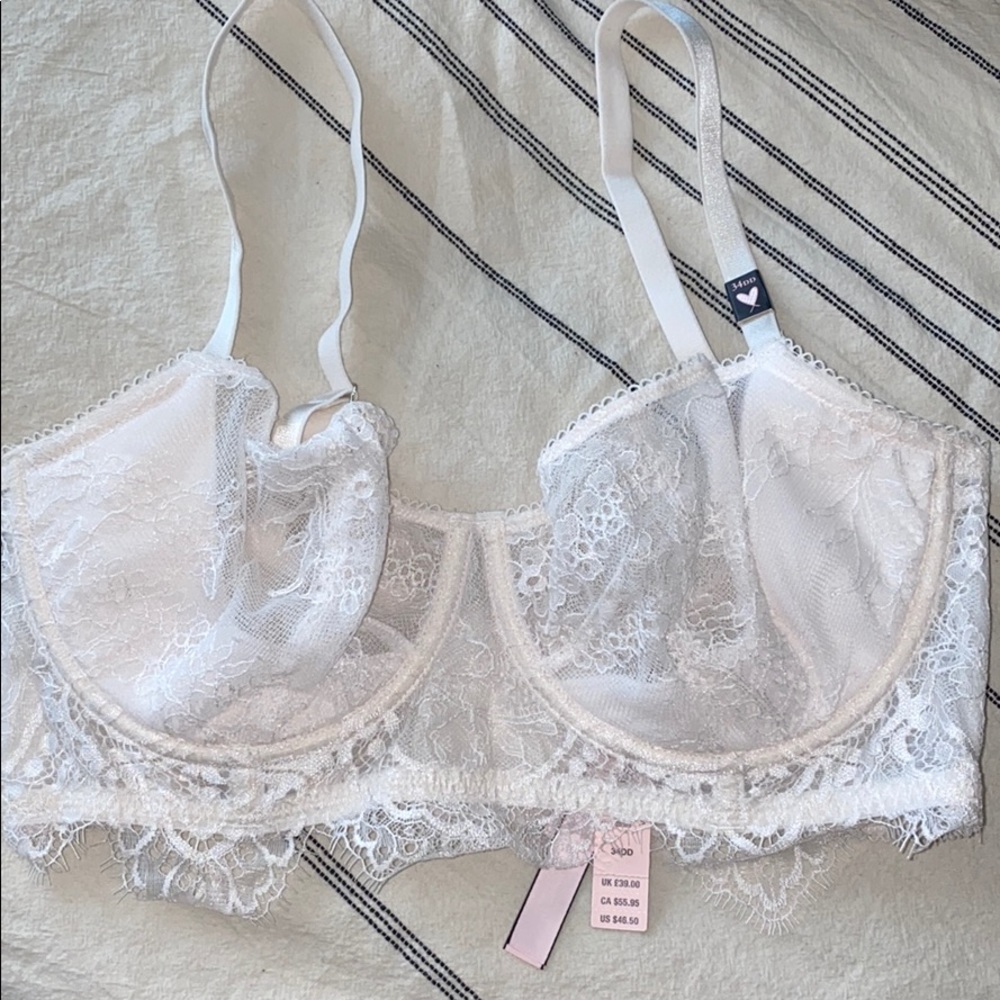 BRAND NEW WITH TAGS Lace underwire unlined Bra